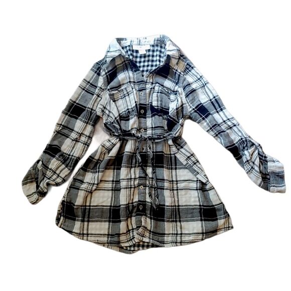 Motherhood Maternity Cream & Black Plaid Button Up Size Medium - Picture 1 of 5